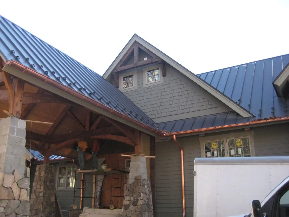 Craftsman Roofing team delivering quality roofing work in Richland